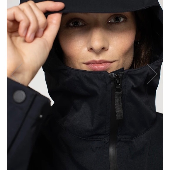 Baro Luxury Raincoat - Picture 14 of 15